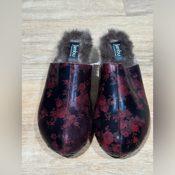 NEW Jambu Monaco Faux Fur Red Floral Leather Mule/Clog Size 7.5 - Picture 2 of 9